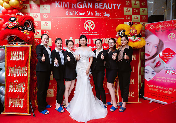 Hoa hậu Lý Kim Nhân diện 3 trang phục của Tommy Nguyễn