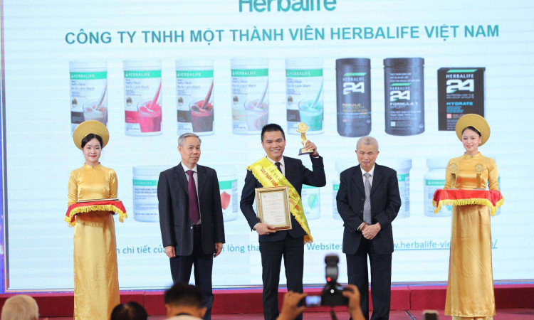 Herbalife Việt Nam vinh dự nhận giải thưởng “Sản Phẩm Vàng Vì Sức Khỏe Cộng Đồng năm 2023”