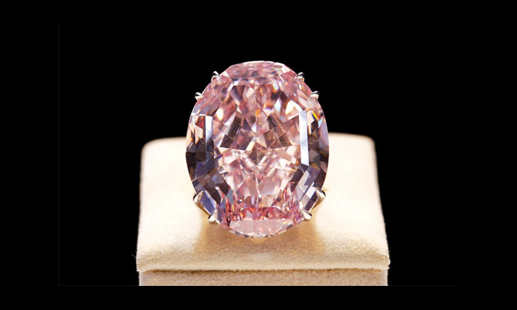 Càng giàu càng thích màu "hồng tự nhiên" của những viên kim cương