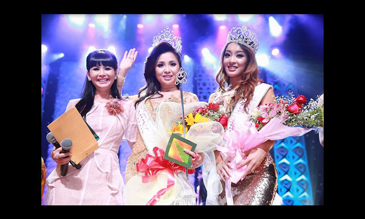 Mai Thanh Thúy lập “cú đúp” khi cùng lúc đăng quang Hoa hậu Phụ nữ người Việt  thế giới