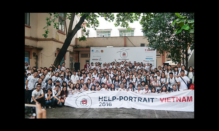 Gần 1.200 tình nguyện viên và nhiếp ảnh gia sẽ tham gia sự kiện “Help – Portrait Việt Nam 2017” 