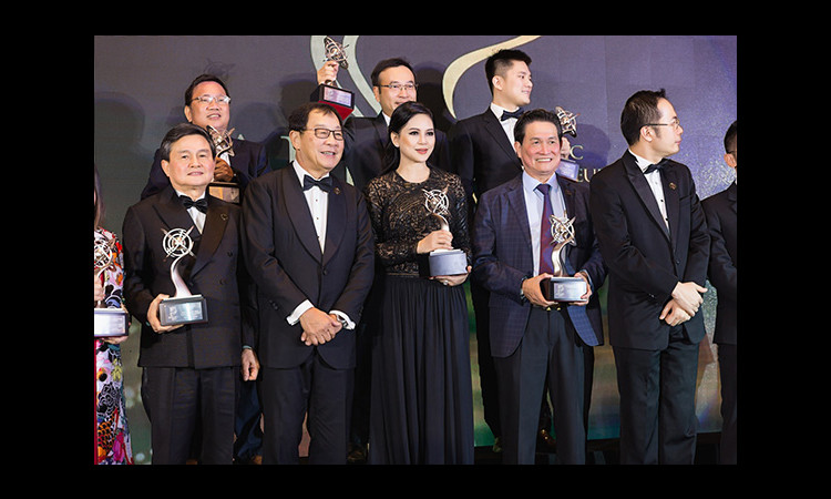 Doanh nhân Thủy Tiên gây ấn tượng mạnh với giải thưởng Doanh nhân Châu Á Thái Bình Dương 2017