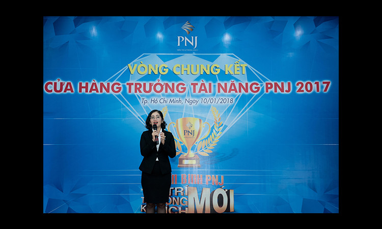 Chị Nguyễn Thanh Vy – Cửa hàng Trưởng PNJ Gò Vấp xuất sắc giành giải quán quân cuộc thi “Cửa hàng trưởng Tài năng 2017”