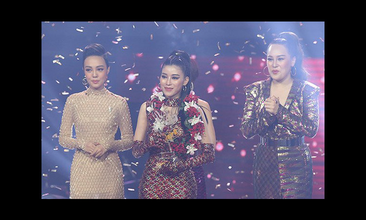 'Cô gái triệu view' Ngọc Ánh bất ngờ khi đăng quang Giọng hát Việt 2018