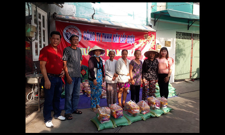 Công ty TNHH XL Điện Phương Nam Phát trao quà tết cho bà con nghèo đón tết Tân Sửu 2021