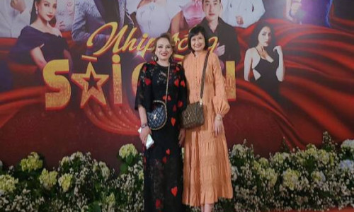 Hoa hậu Lee Lee Nguyễn sắc ngọt trong phong cách nữ hoàng
