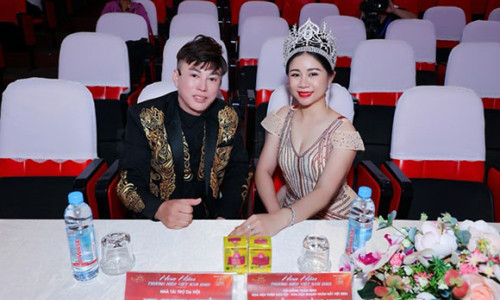 NTK Tommy Nguyễn cùng Hoa hậu Hồng Linh đi tìm nhan sắc Thương hiệu Việt Nam