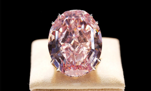 Càng giàu càng thích màu "hồng tự nhiên" của những viên kim cương