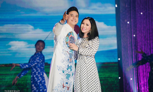 Trí Quang và Kristine Thảo Lâm lần đầu hát chung sân khấu
