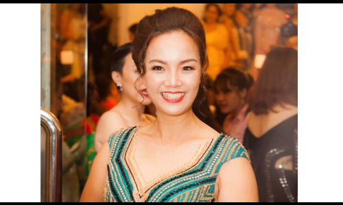 Thí sinh Trương Thị Nhài, ứng viên nặng ký của vương miện Hoa hậu doanh nhân Hoàn Vũ 2017