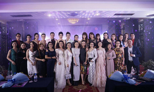 Nghệ nhân Chung Cường tiếp tục mang biểu tượng nhan sắc đến Hoa hậu thế giới doanh nhân 2018