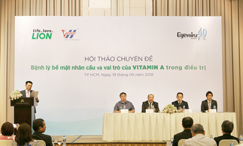 Hội thảo "Bệnh lý nhãn cầu và vai trò của vitamin trong điều trị"