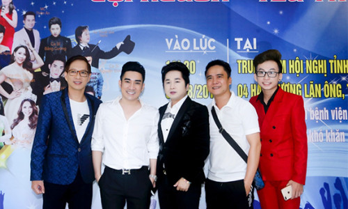 Ca sĩ Quang Hà nhảy hát tưng bừng trong đêm nhạc từ thiện tại Bình Thuận