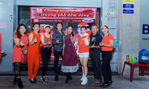 Miss Sài Gòn kết hợp cùng mạnh thường quân tổ chức chương trình ca nhạc & phát quà cho trẻ em nhi bệnh viện ung bướu