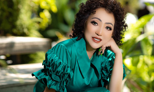 Hoa hậu Lee Lee Nguyễn hóa nàng thơ nồng nàng trong loạt ảnh mới